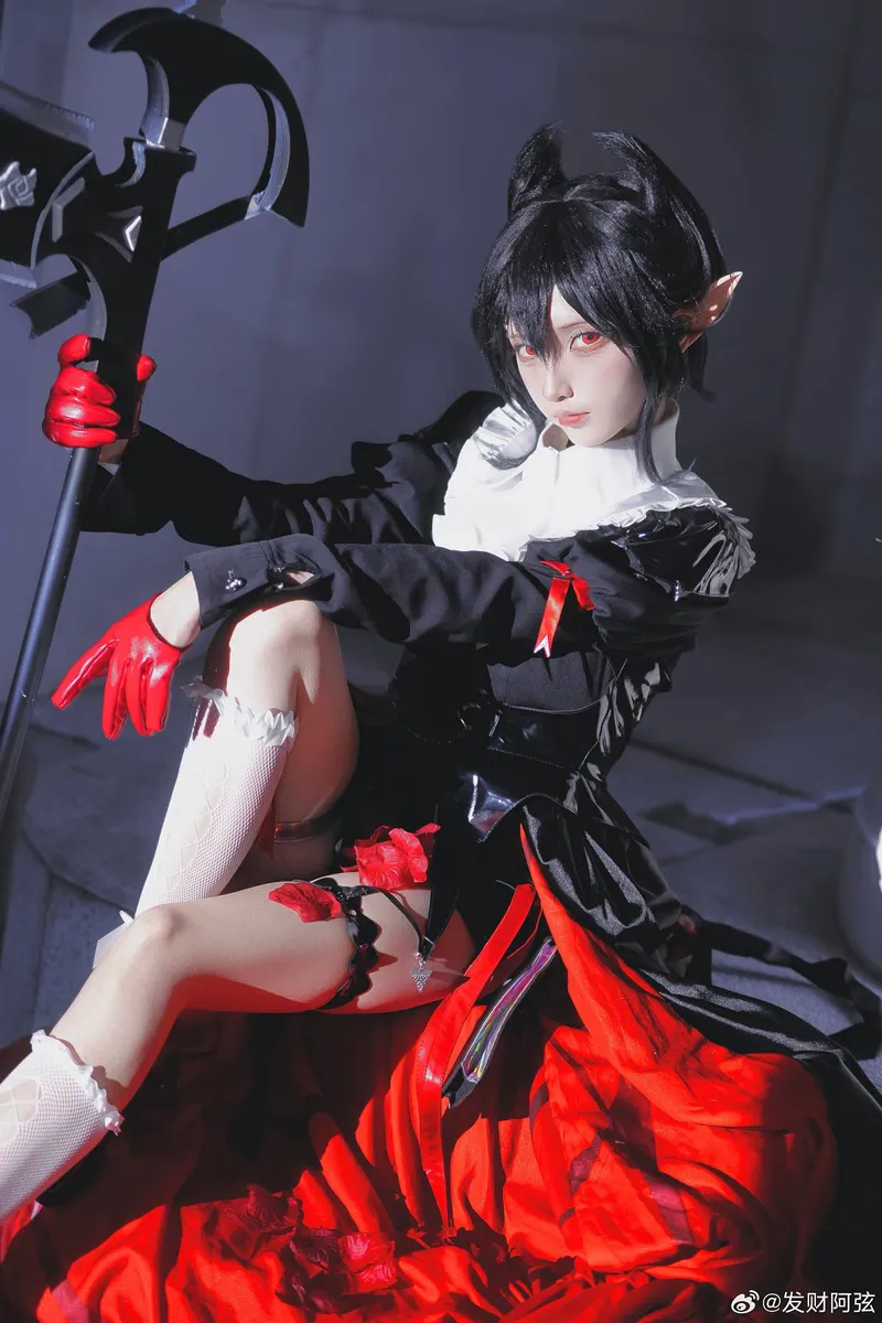 《明日方舟》隐德来希cosplay展示