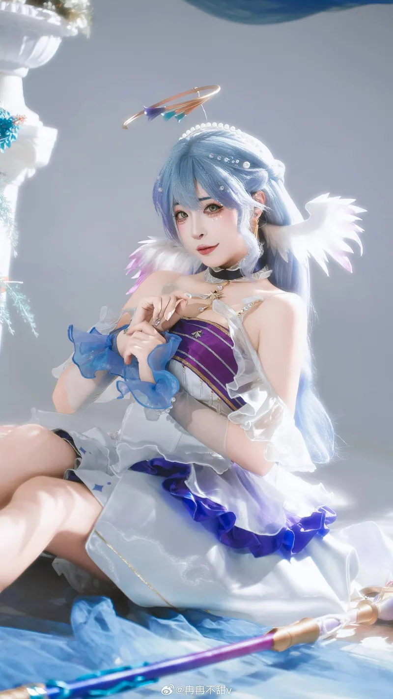 《崩坏星穹铁道》知更鸟cosplay-道具精细端庄还原