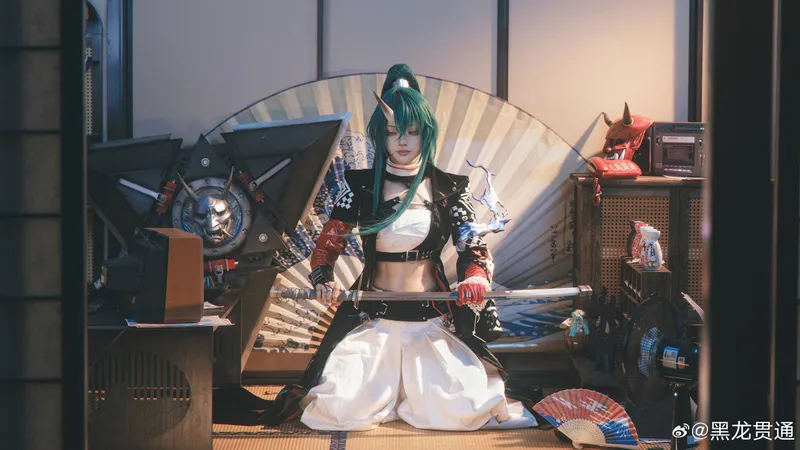 《明日方舟》斩业星熊cosplay展示