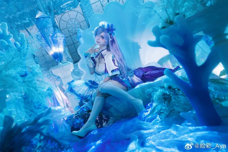 《鸣潮》坎特蕾拉cosplay展示