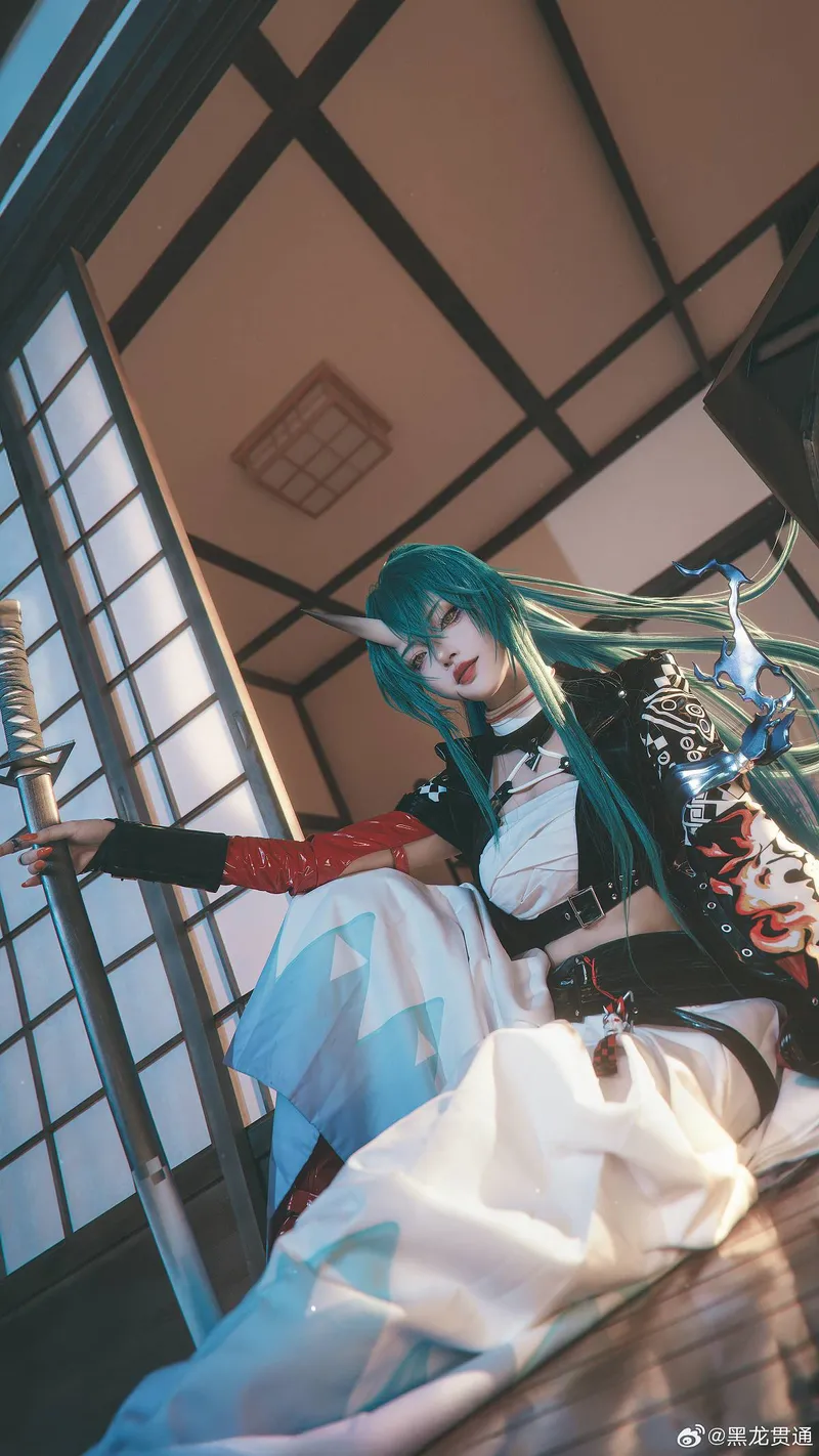 《明日方舟》斩业星熊cosplay展示