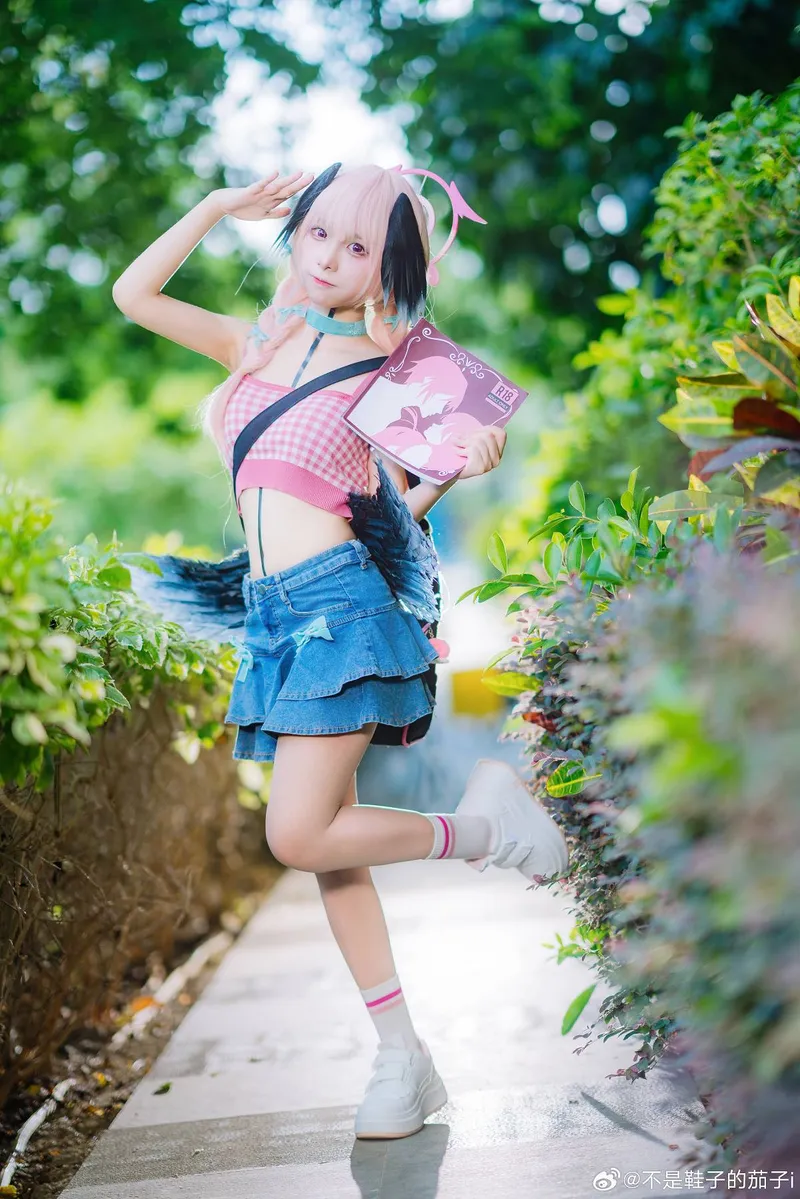 《蔚蓝档案》下江小春cosplay