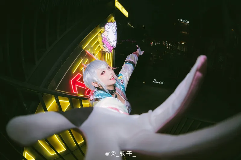 《胜利女神》豺狼cosplay展示