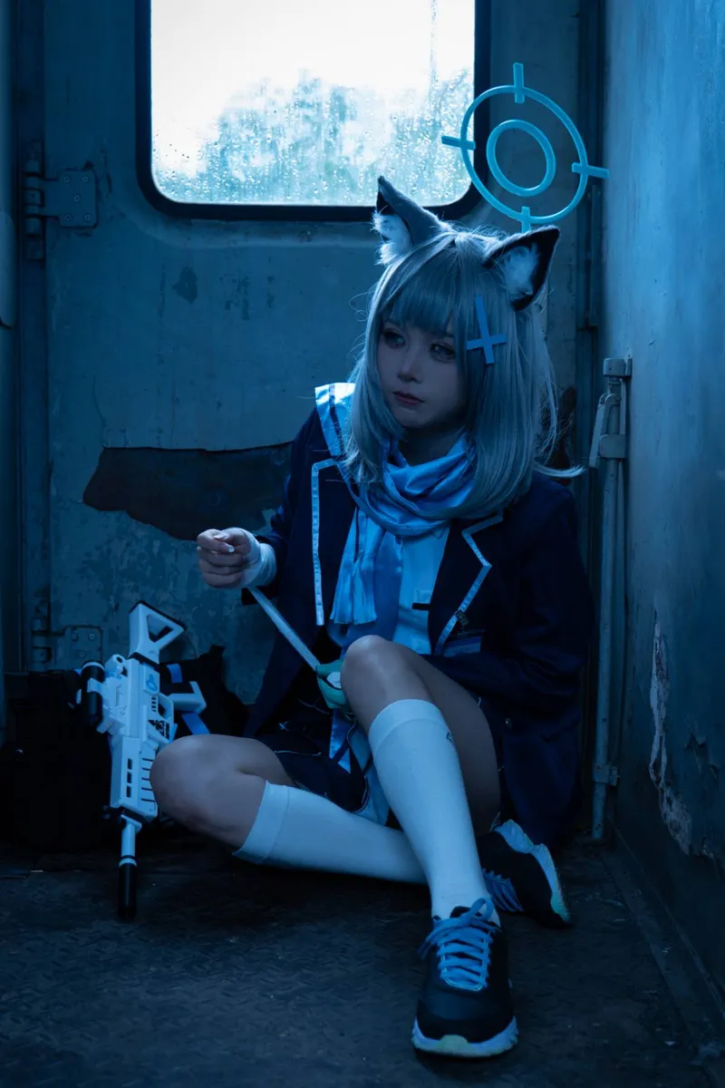 《碧蓝档案》砂狼白子cosplay展示