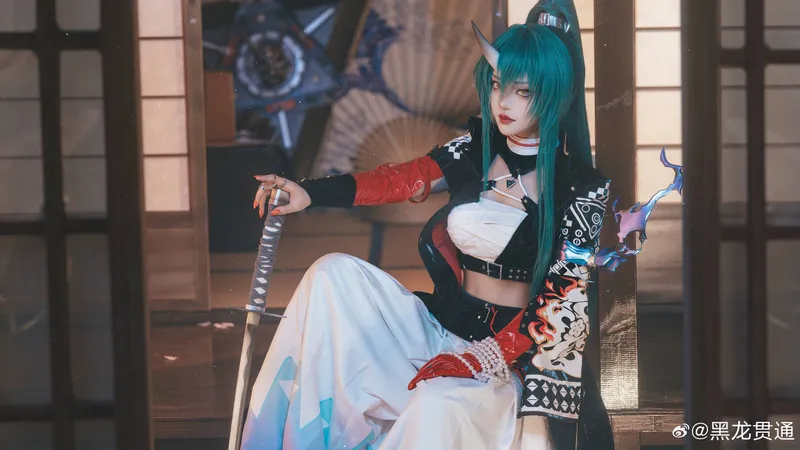 《明日方舟》斩业星熊cosplay展示