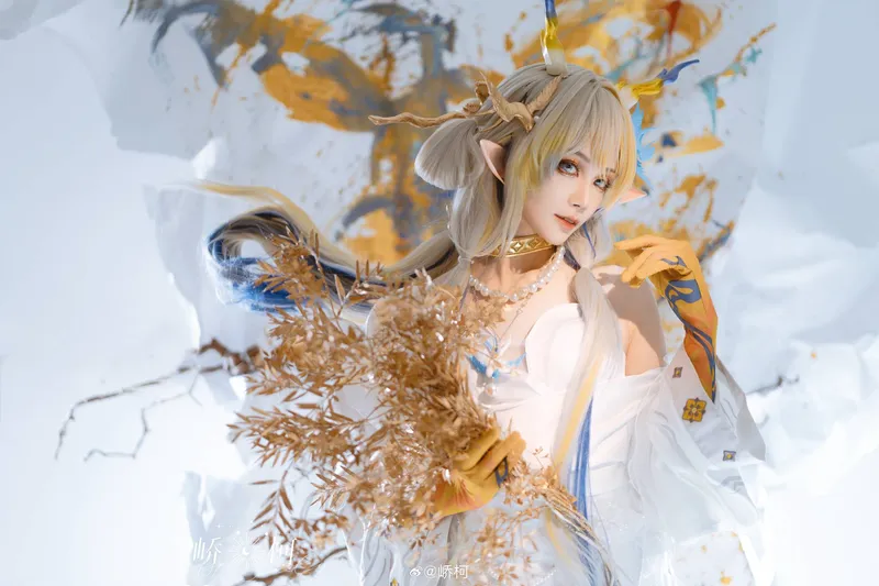 《明日方舟》黍Cosplay展示