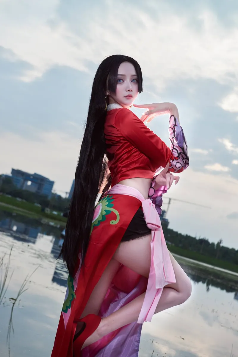 《海贼王》波雅汉库克cosplay展示