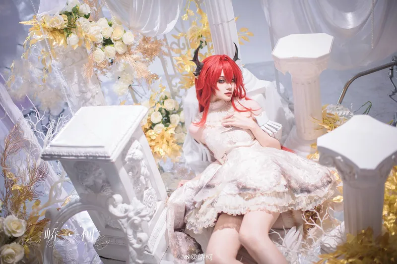 《明日方舟》史尔特尔cosplay展示