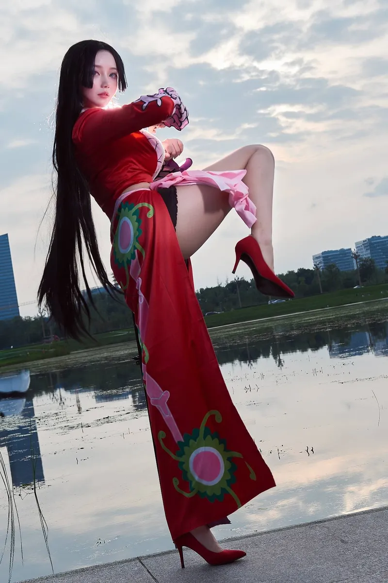 《海贼王》波雅汉库克cosplay展示