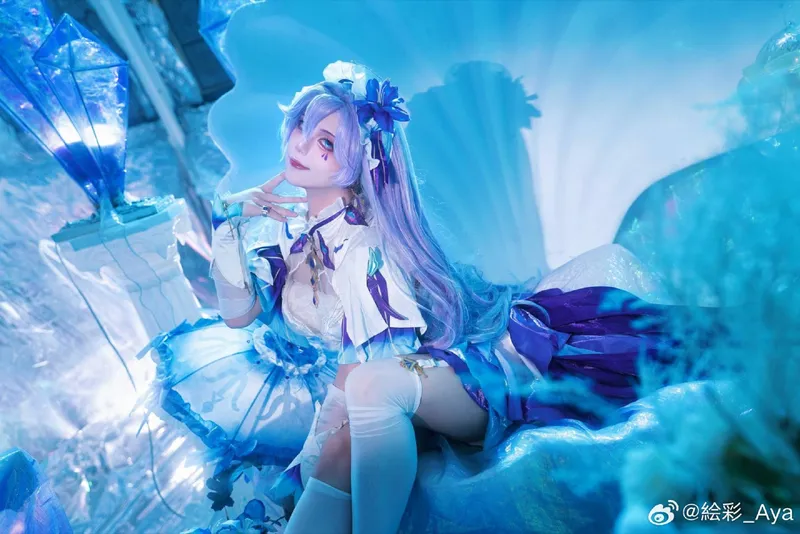 《鸣潮》坎特蕾拉cosplay展示