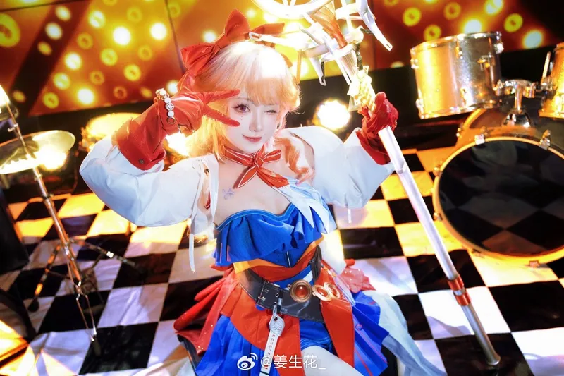 《明日方舟》遥Cosplay展示-可爱瞬间分享