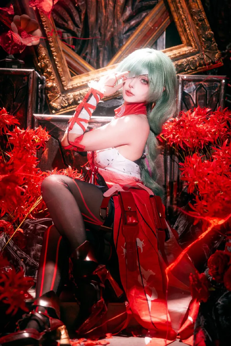 《鸣潮》弗洛洛cosplay展示