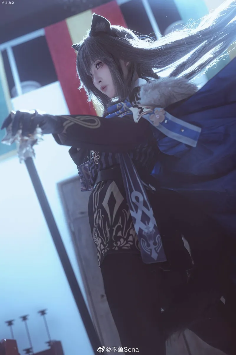 《明日方舟》缄默德克萨斯cosplay展示