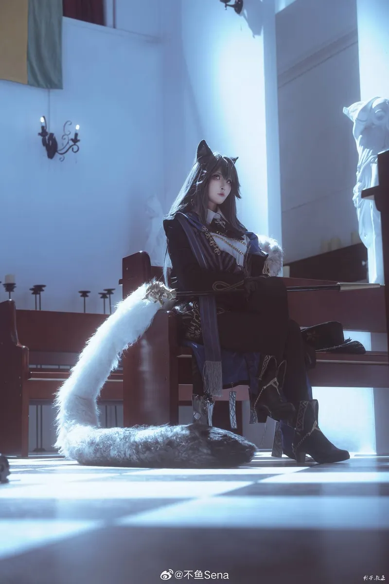 《明日方舟》缄默德克萨斯cosplay展示