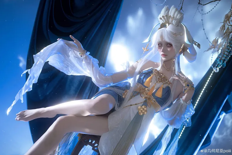 《王者荣耀》嫦娥cosplay展示