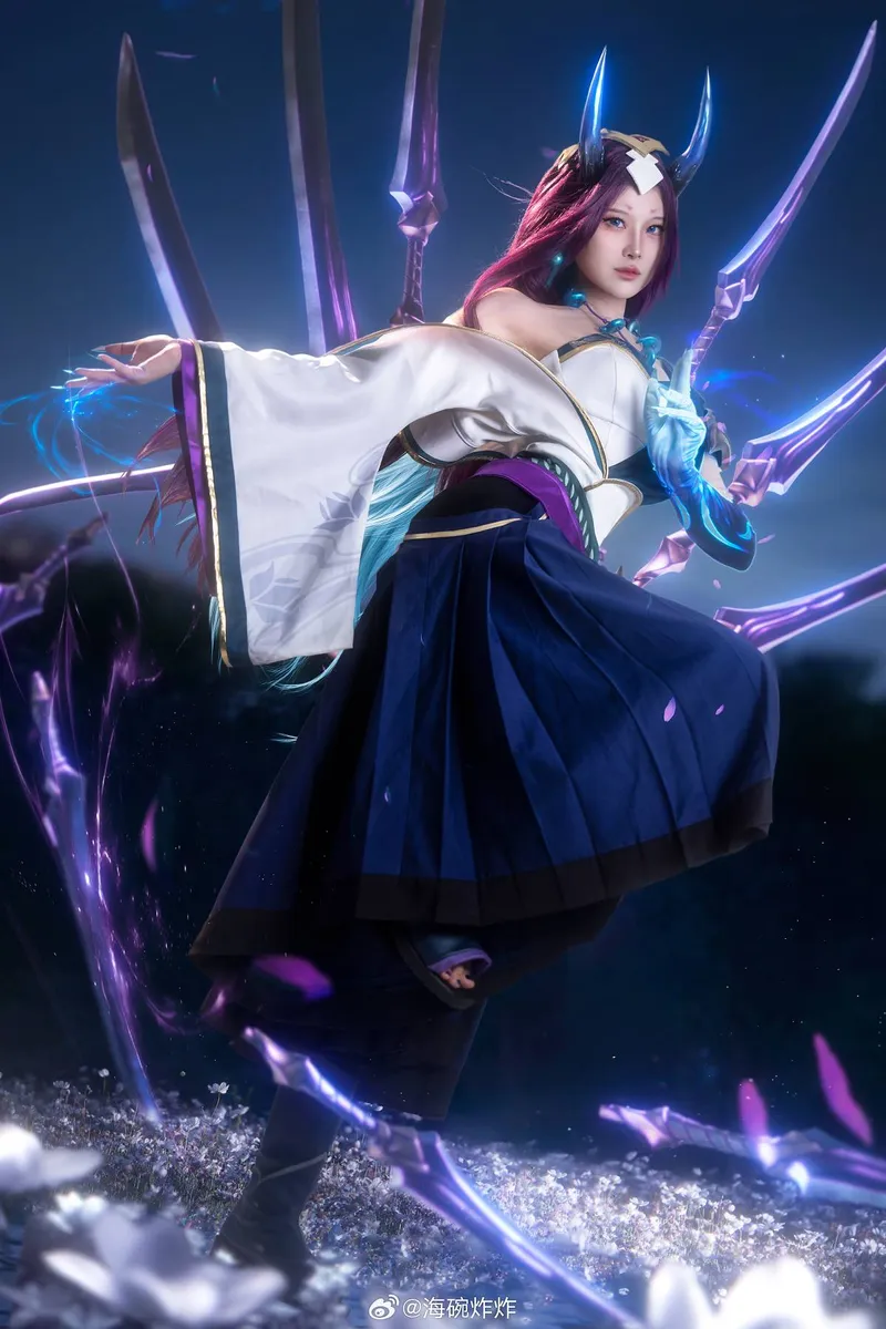 《英雄联盟》艾瑞莉娅cosplay展示