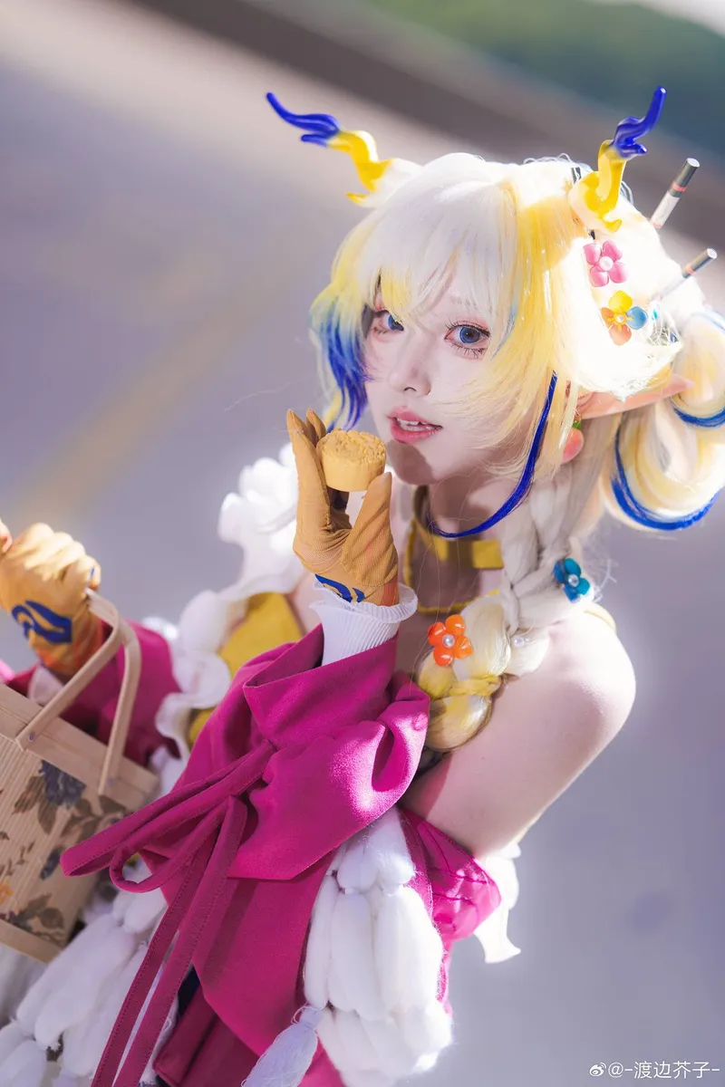 《明日方舟》黍cosplay展示