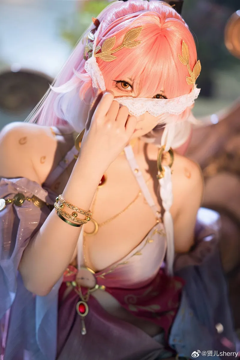 《鸣潮》长离cosplay