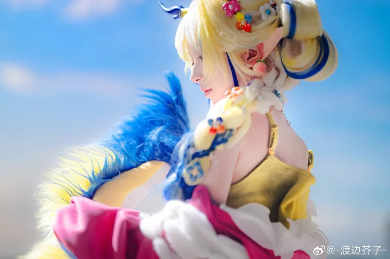 《明日方舟》黍cosplay展示