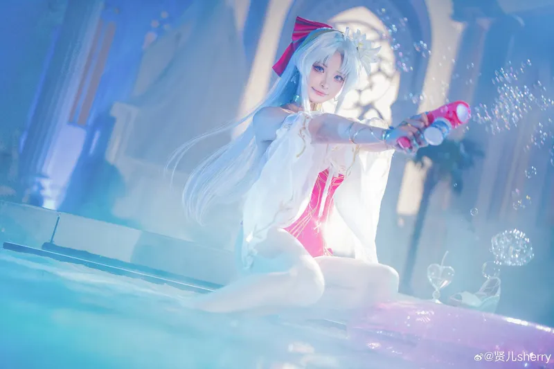 《鸣潮》珂莱塔cosplay展示