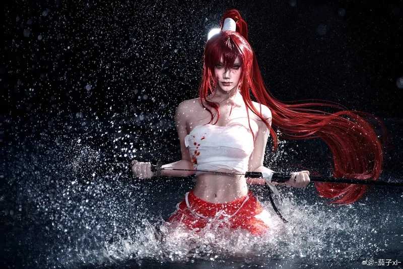 《妖精的尾巴》艾露莎Cosplay展示-精美角色还原