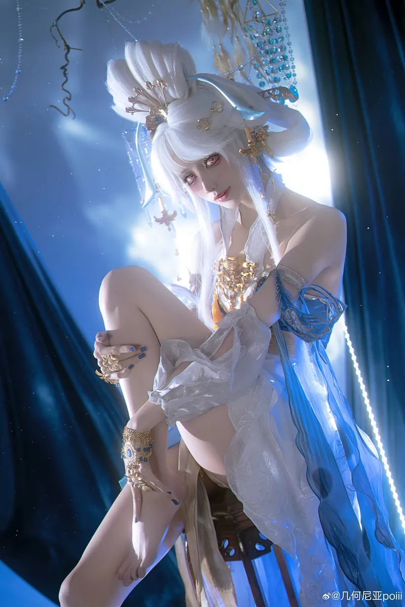 《王者荣耀》嫦娥cosplay展示