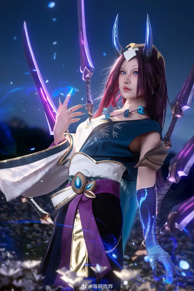 《英雄联盟》艾瑞莉娅cosplay展示