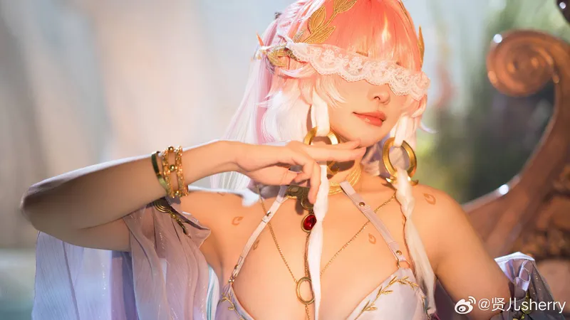 《鸣潮》长离cosplay