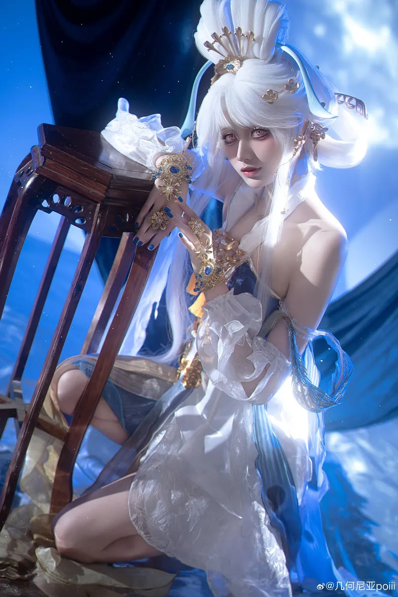 《王者荣耀》嫦娥cosplay展示