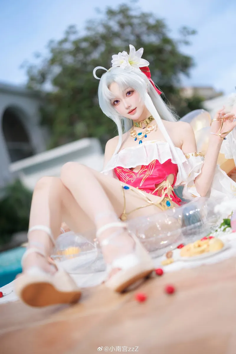 《鸣潮》珂莱塔cosplay展示