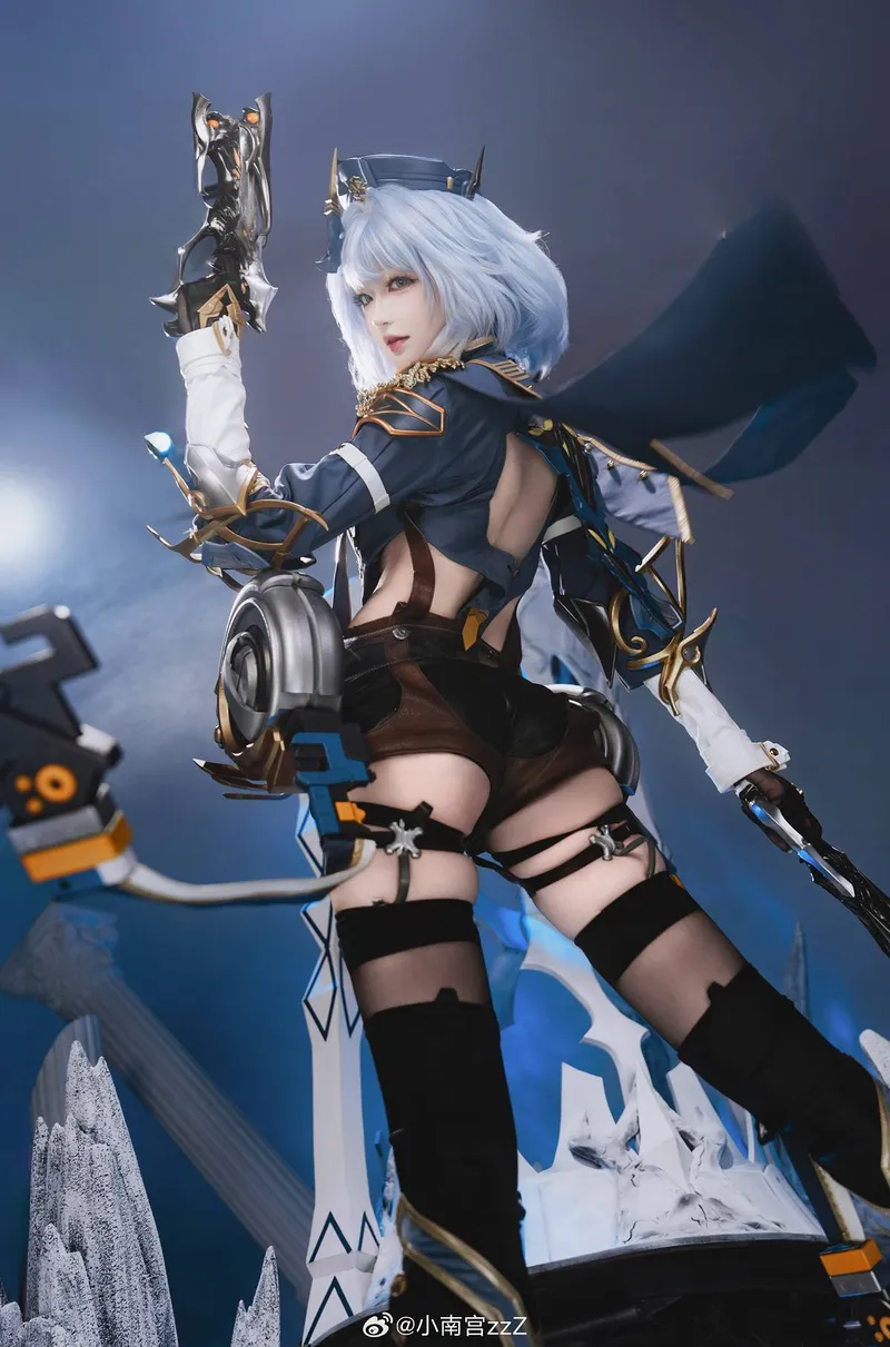 黎瑟二重螺旋cosplay展示