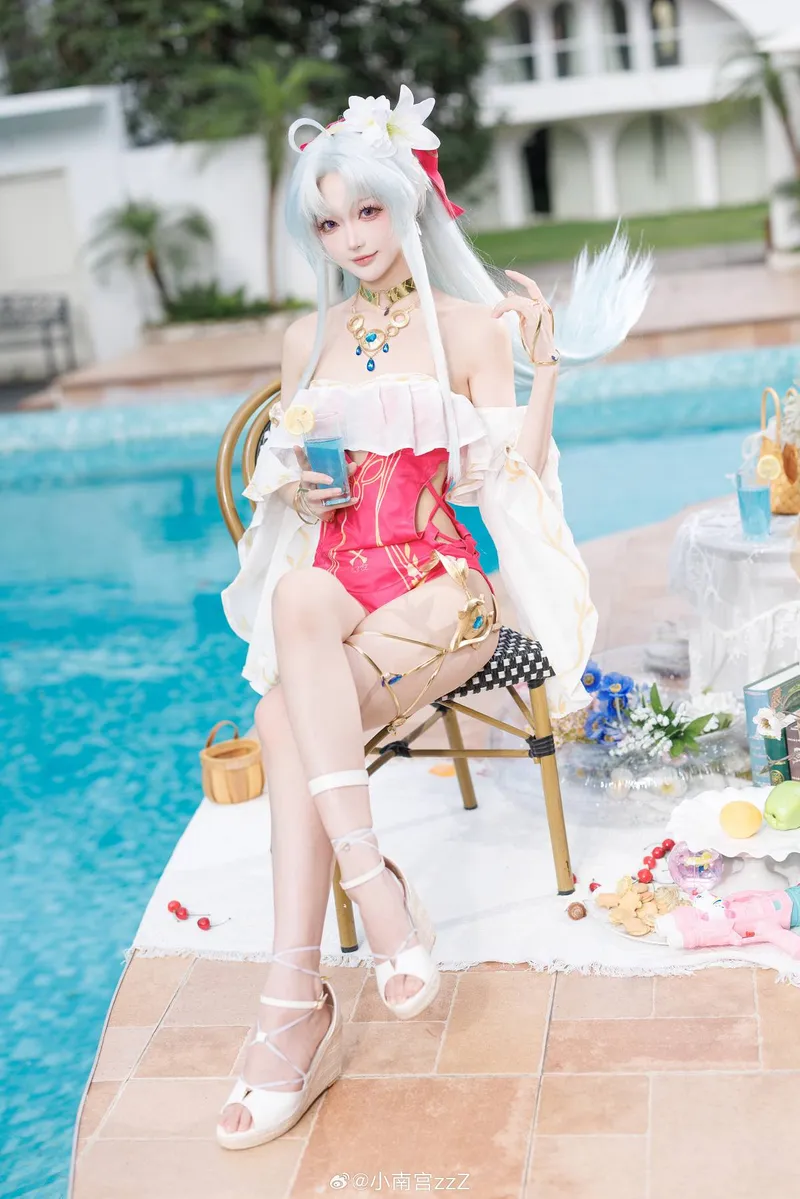 《鸣潮》珂莱塔cosplay展示