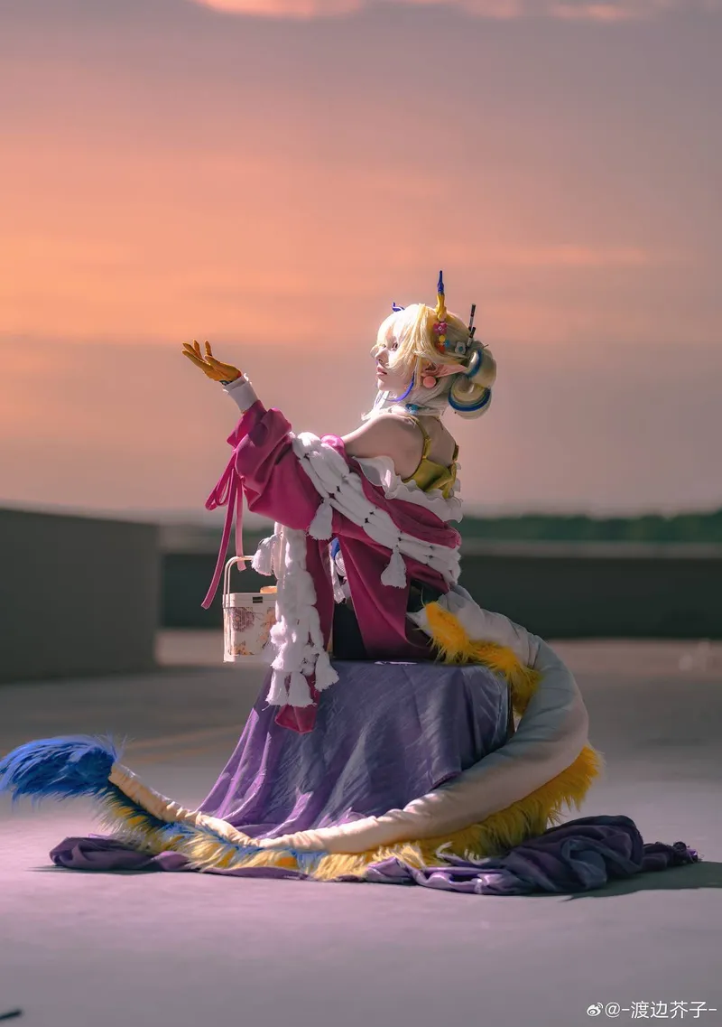 《明日方舟》黍cosplay展示