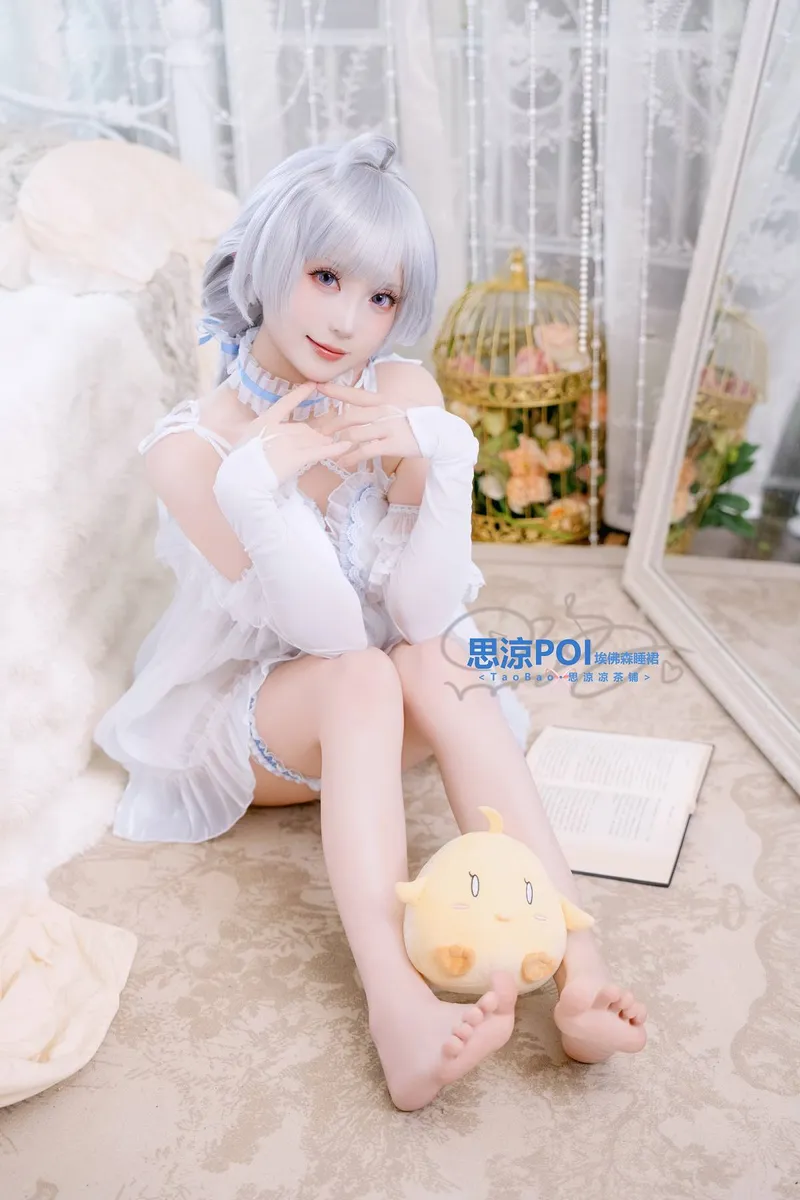 《碧蓝航线》埃佛森cosplay展示