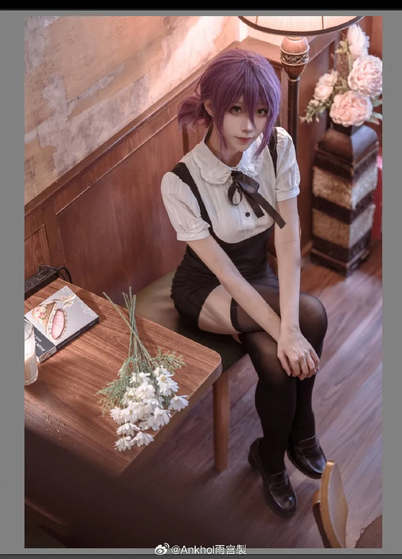 《电锯人》蕾塞COS展示