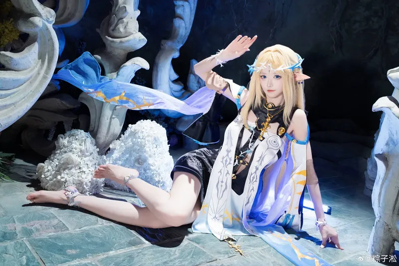 《鸣潮》卡提希娅COS展示