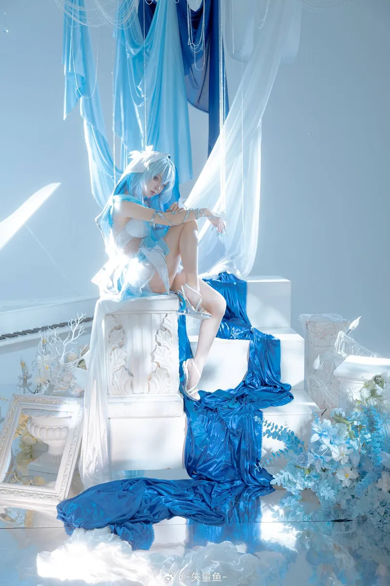 《鸣潮》守岸人COS展示