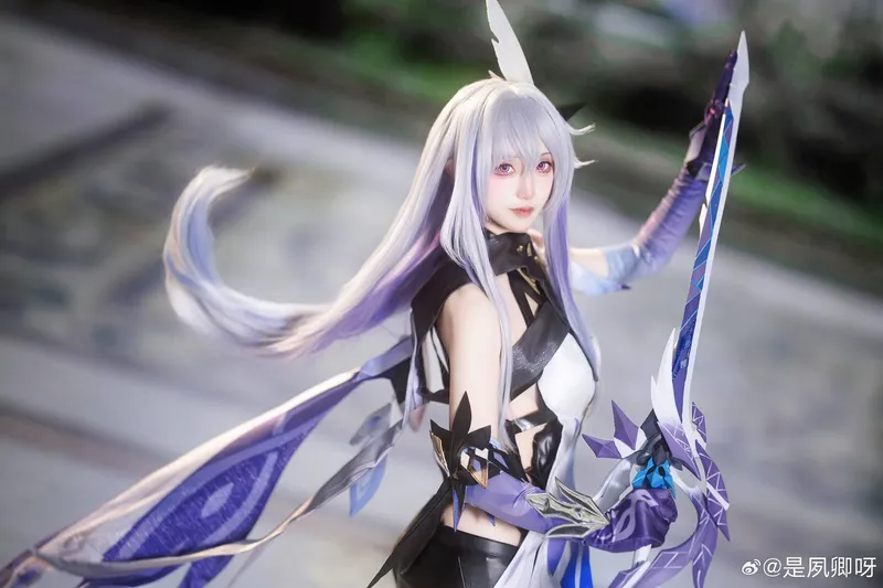 《原神》丝柯克Cosplay展示