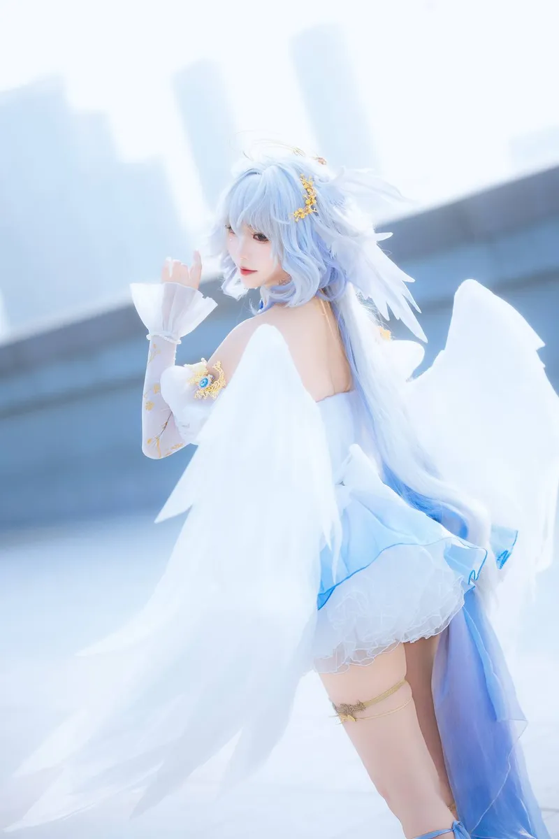 《原神》芙卡洛斯Cosplay展示