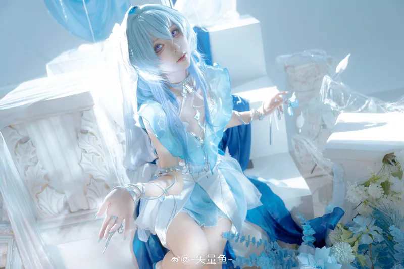 《鸣潮》守岸人COS展示