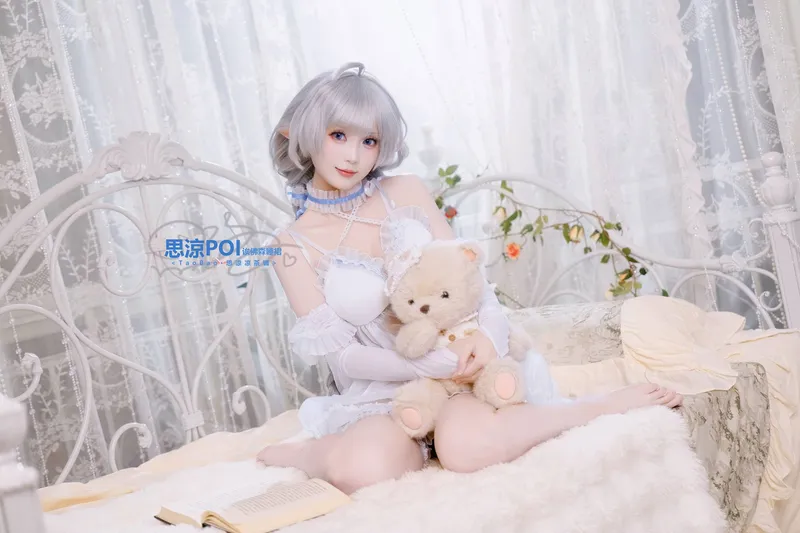 《碧蓝航线》埃佛森cosplay展示