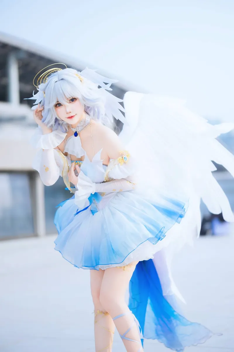 《原神》芙卡洛斯Cosplay展示