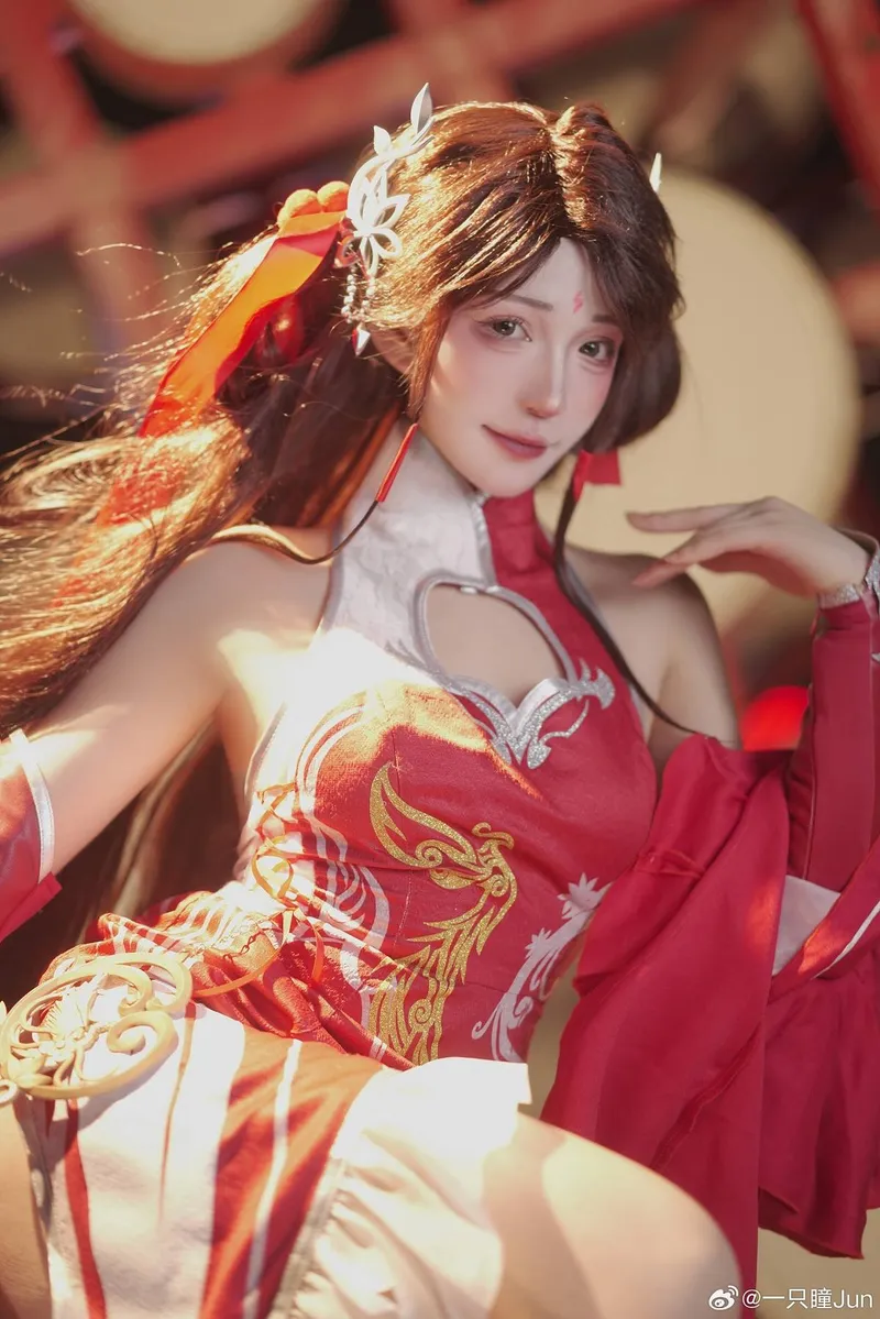 《完美世界》火灵儿cosplay展示-精美角色还原赏析