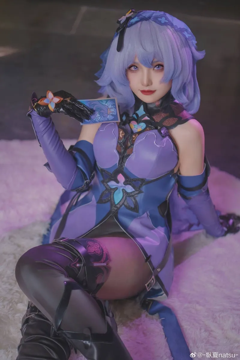 《崩坏星穹铁道》黑天鹅COS展示