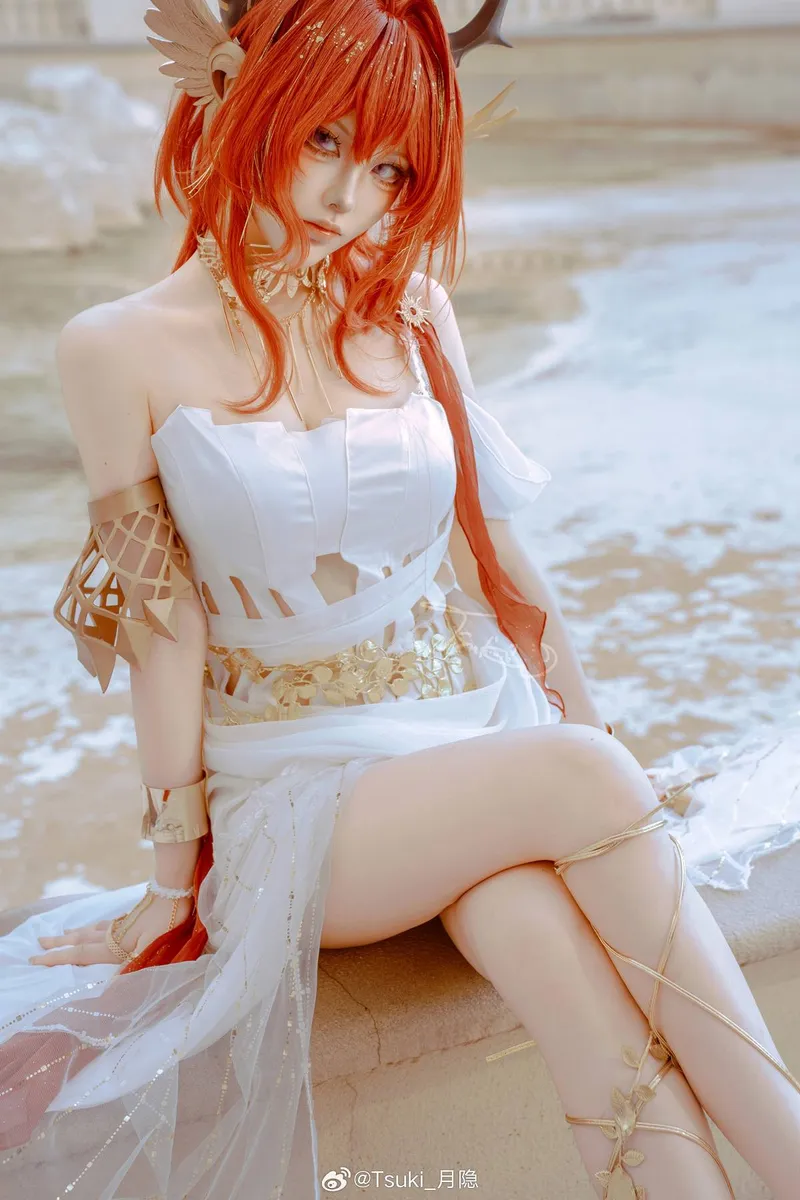 《明日方舟》史尔特尔COS展示-移星桂冠精美写真