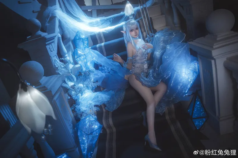 《Re:从零开始的异世界生活》爱蜜莉雅COS展示