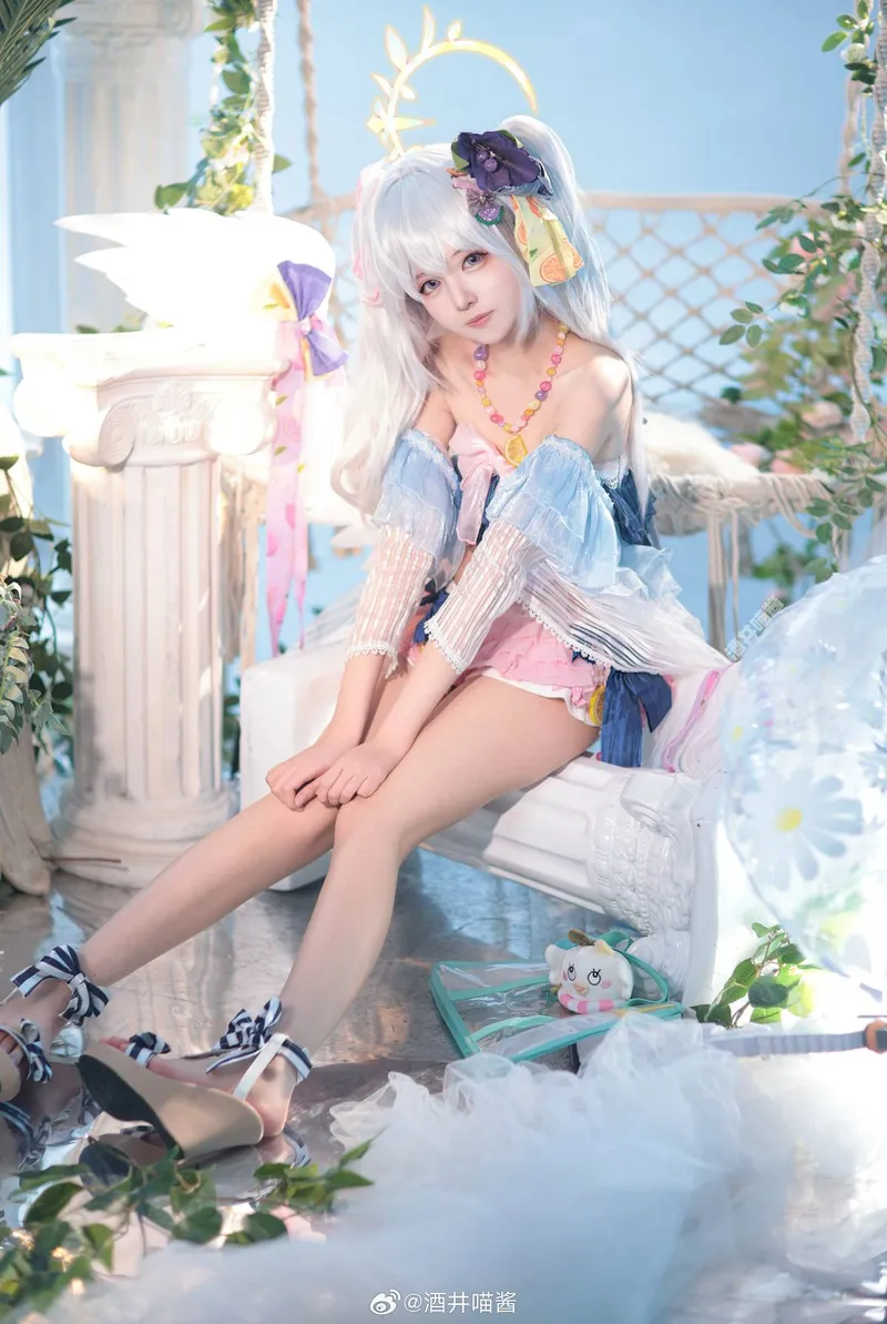 《蔚蓝档案》白洲梓COS展示