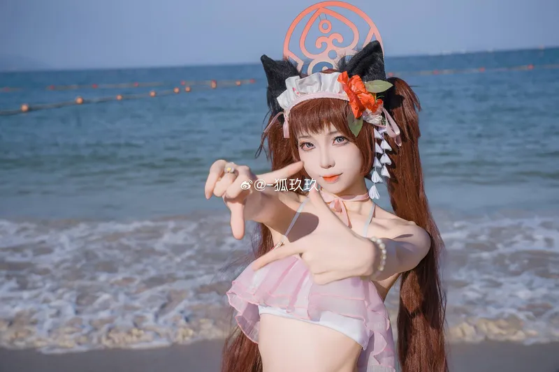 《蔚蓝档案》河和静子cosplay展示