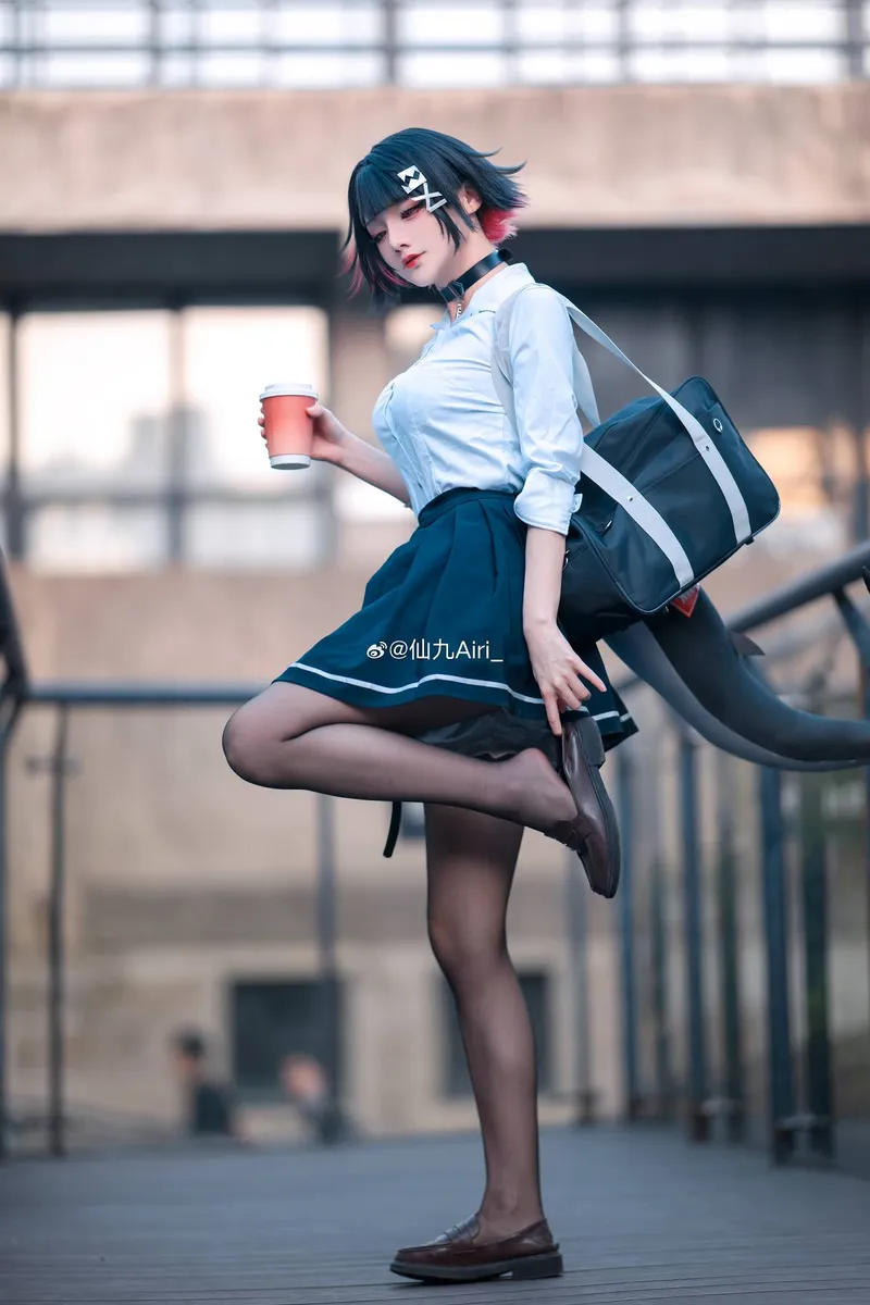 《绝区零》艾莲乔cosplay展示