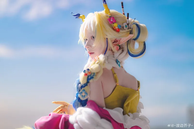 《明日方舟》黍cosplay展示-田野中的谷种风采